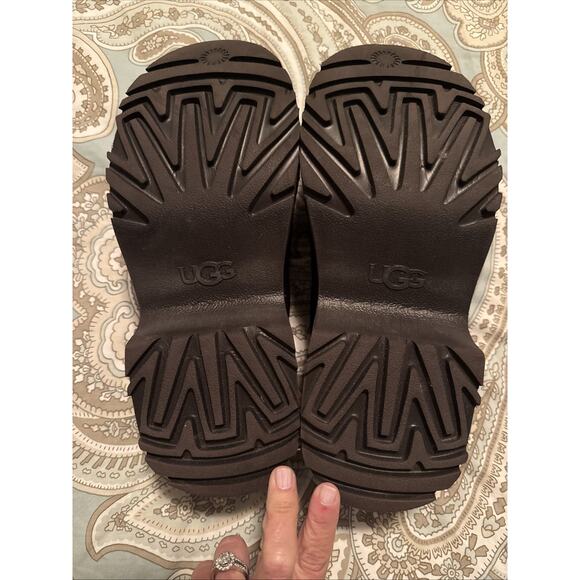 UGG Australia Black Suede 2" New Heights Platform Clogs Size 6 - Picture 8 of 9